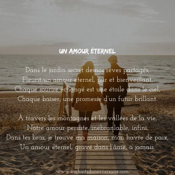 Couple marchant sur le sentier de la plage au coucher du soleil, entouré d'un poème d'amour : Amour éternel - Des sourires comme des étoiles, des baisers comme des promesses. A travers le voyage de la vie, inébranlable. Dans tes bras, mon foyer éternel.